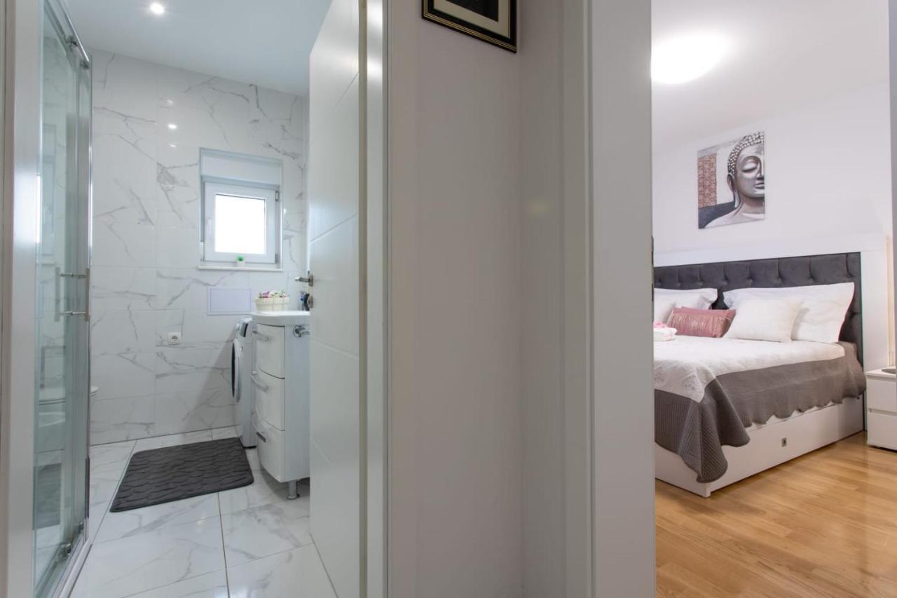 Lux Apartment Ema Kaštela 外观 照片