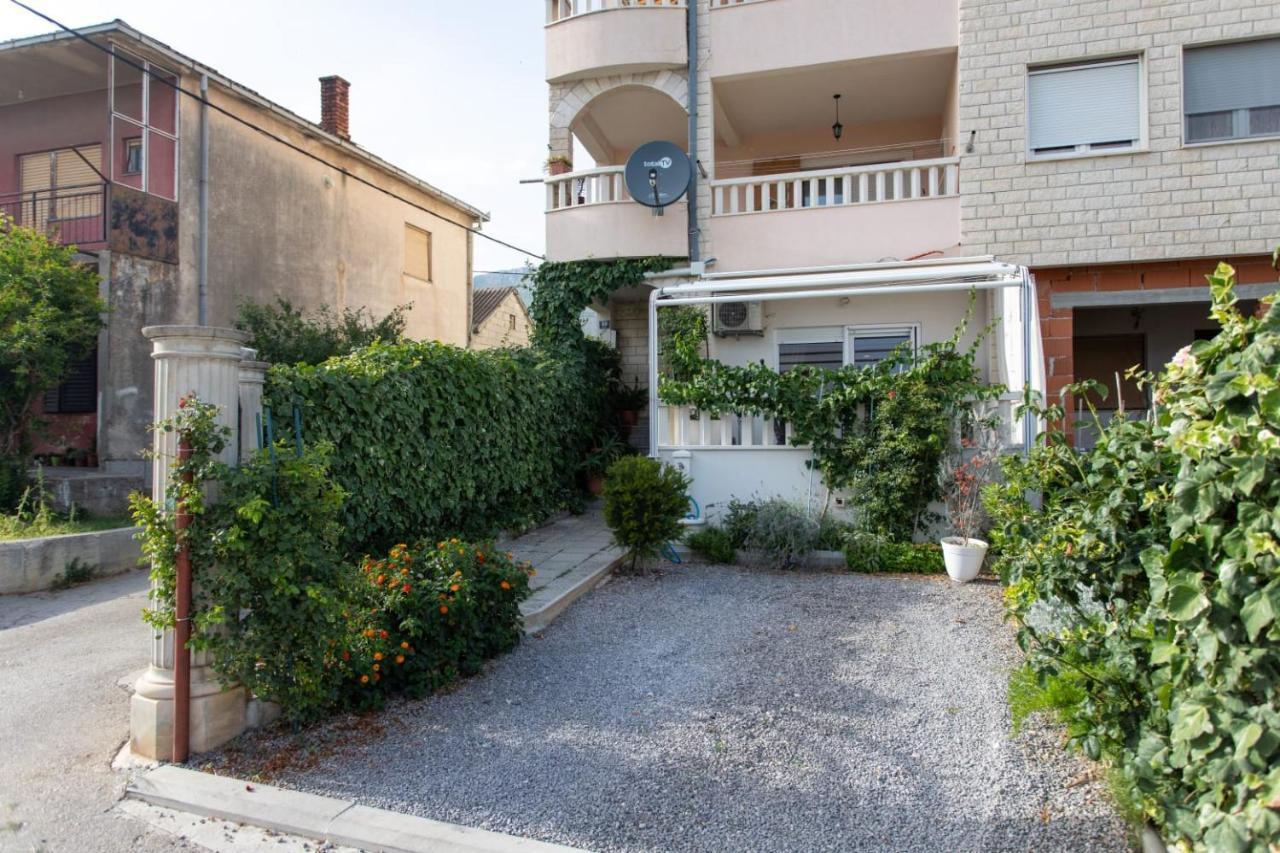Lux Apartment Ema Kaštela 外观 照片